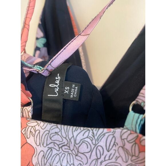 Dreamy Blooms Navy Blue Multi Floral Print Tiered Maxi Dress Lulus NWT Size XS - Picture 6 of 9